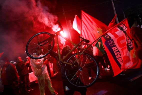 Lula supporters flood streets in celebration of historic win